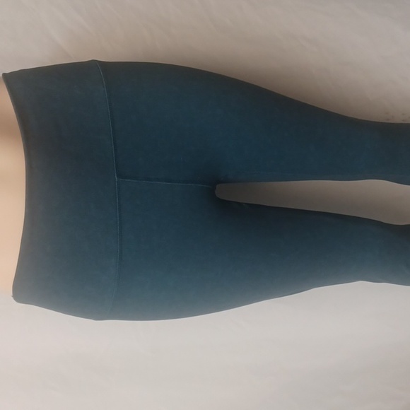 Harmony Balance Leggings - Picture 2 of 11